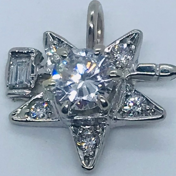 Eastern Star Diamond Pendant 14kt White Gold - Picture 1 of 7
